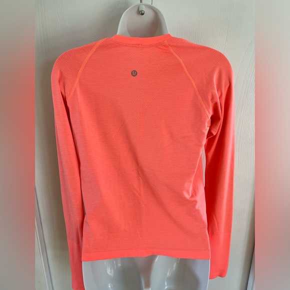 Lululemon Swiftly Tech Long Sleeve Crew - Picture 2 of 2